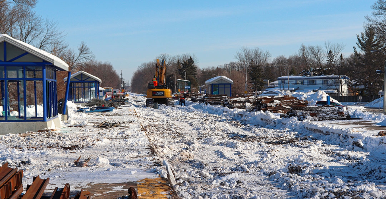 January 2021: Mobilization of construction sites between Sunnybrooke and Deux-Montagnes stations.