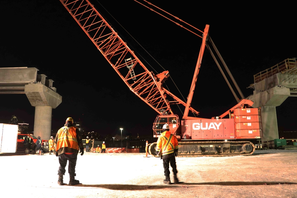 Moving of the beams with a crane - January 2022