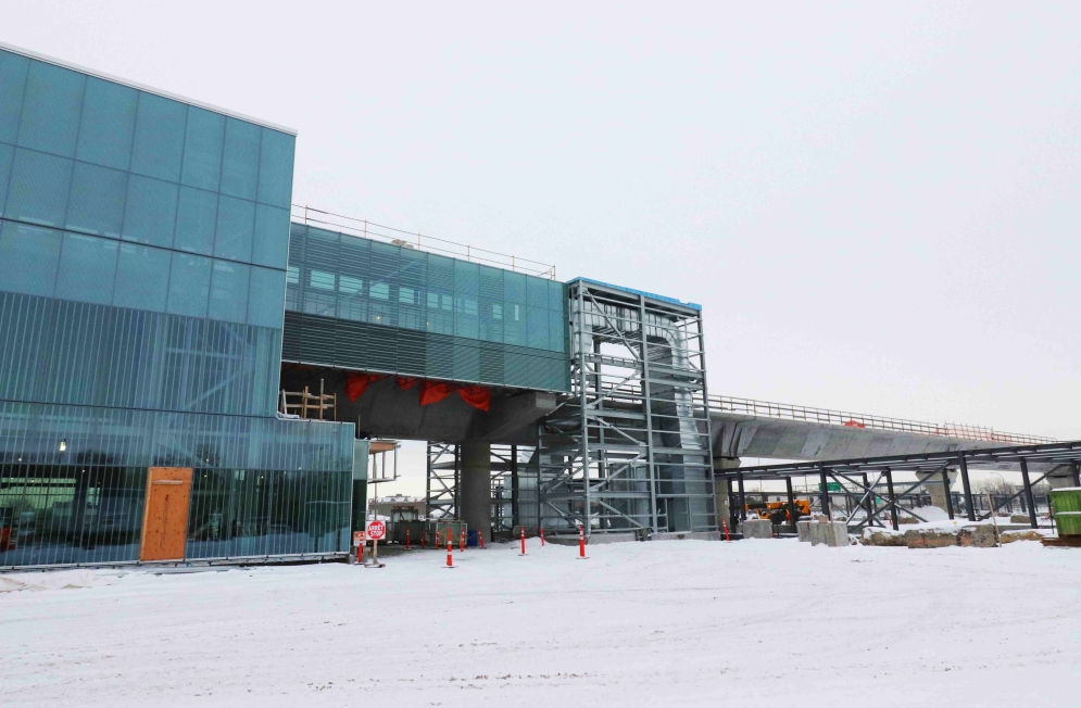 Fairview-Pointe-Claire Station- January 2022