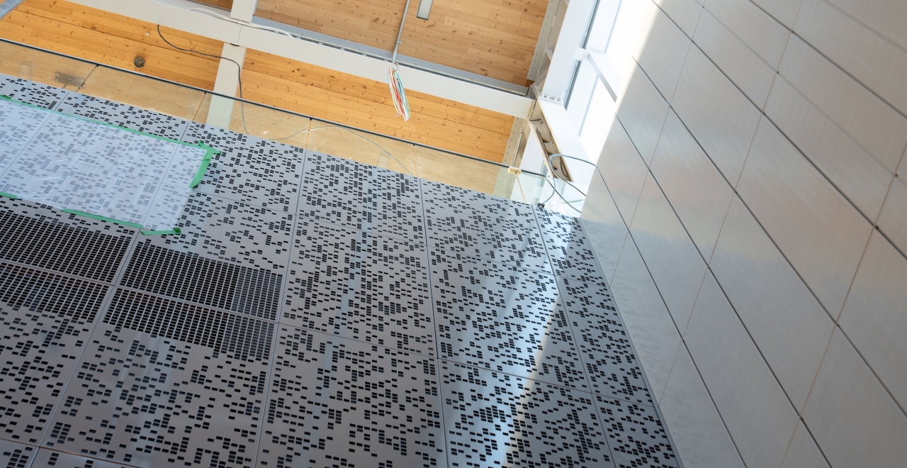 Vue des murs intérieurs de la station Marie-Curie (décembre 2025).